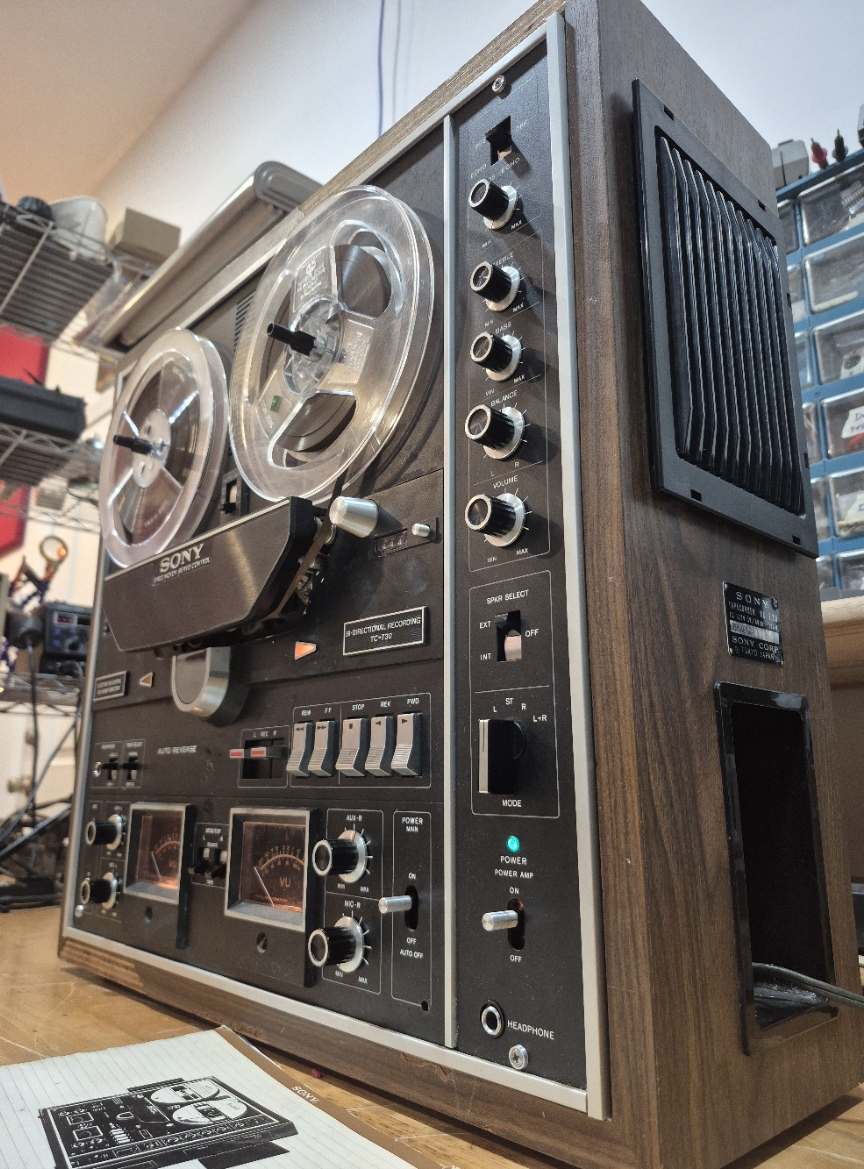 Sony TC-730 side view